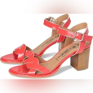 Fly London Style MoJI263FLY Sandals in Scarlet